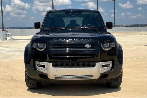 2025 Land Rover Defender 110 P300