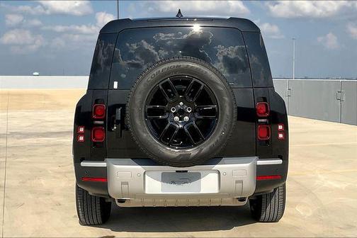 2025 Land Rover Defender 130 P300 S