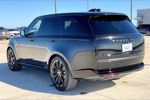 2025 Land Rover Range Rover P400 SE