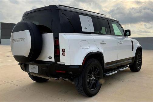 2023 Land Rover Defender 110 X-Dynamic SE
