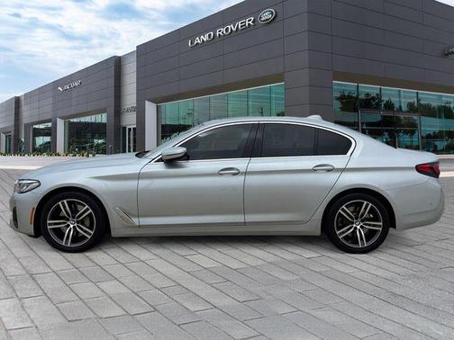 2021 BMW 530 530i