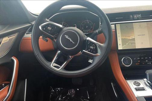 2025 Jaguar F-PACE R-Dynamic S P250 AWD Automatic