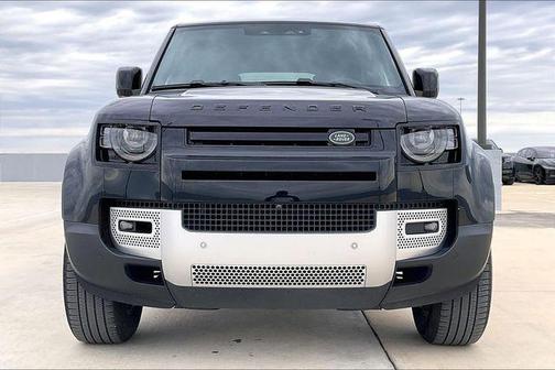 2025 Land Rover Defender 110 P300