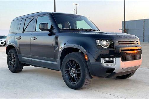 2025 Land Rover Defender 110 P300