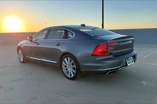 2018 Volvo S90 T8 Inscription