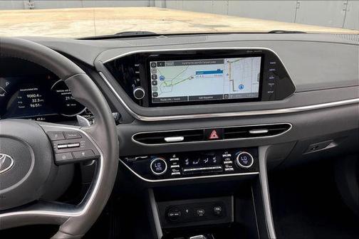 2022 Hyundai SONATA Limited