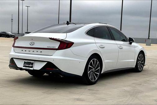 2022 Hyundai SONATA Limited