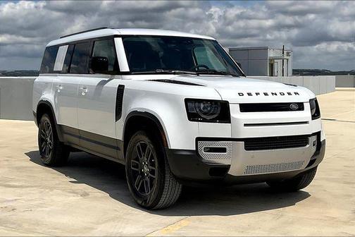 2025 Land Rover Defender 130 P400 S