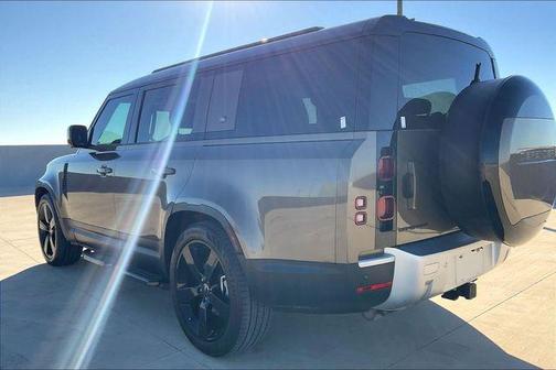 2024 Land Rover Defender 130 P300 S