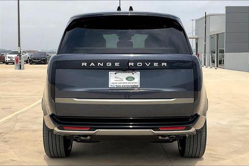 2025 Land Rover Range Rover P530 SE