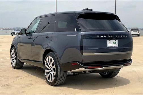 2025 Land Rover Range Rover P530 SE