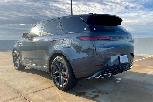 2025 Land Rover Range Rover Sport SE