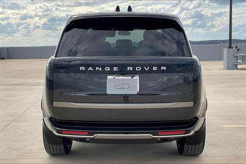 2025 Land Rover Range Rover P530 SE
