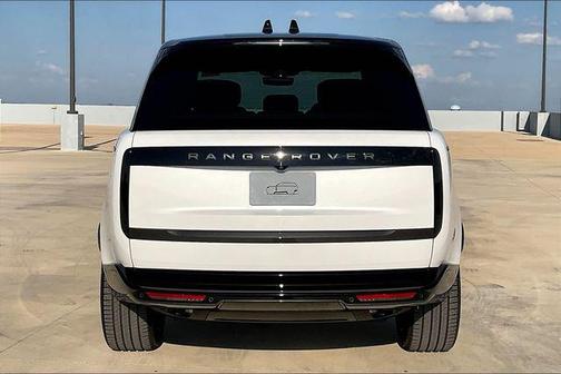 2025 Land Rover Range Rover P550e Autobiography