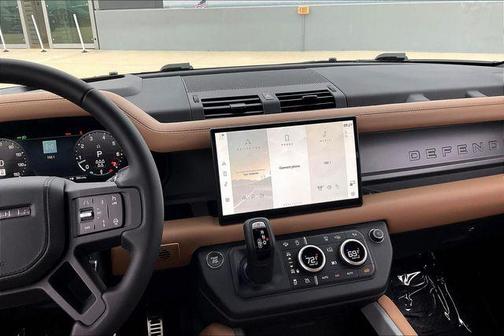 2025 Land Rover Defender 110 P400 X