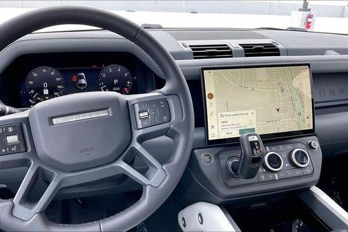 2026 Land Rover Defender P400 X-Dynamic SE