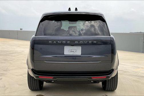 2025 Land Rover Range Rover P530 SE