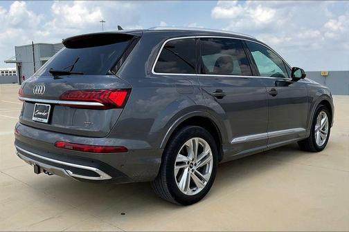 2021 Audi Q7 55 Premium Plus