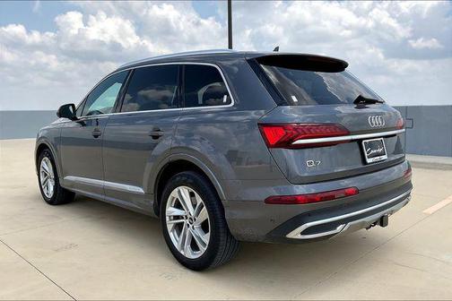 2021 Audi Q7 55 Premium Plus