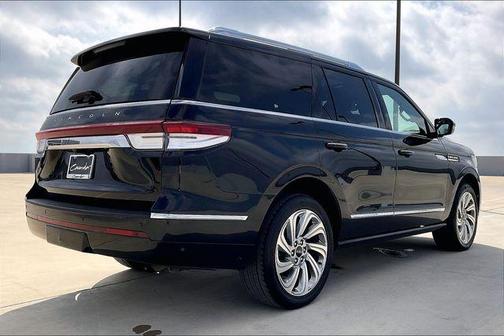 2024 Lincoln Navigator Reserve