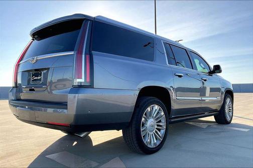 2018 Cadillac Escalade ESV Platinum