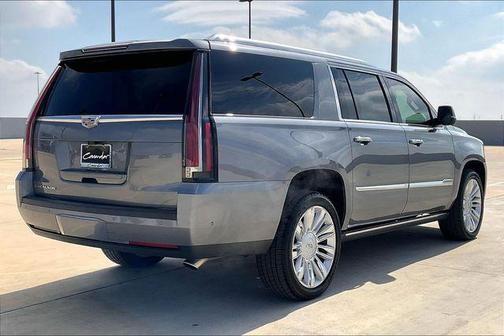 2018 Cadillac Escalade ESV Platinum