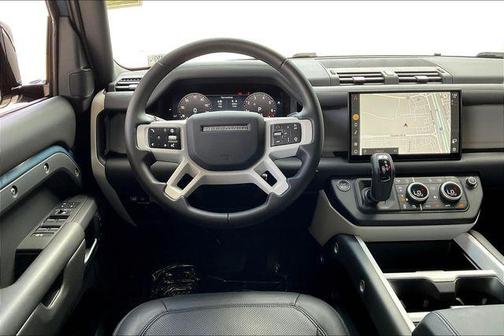 2025 Land Rover Defender 110 P400 S
