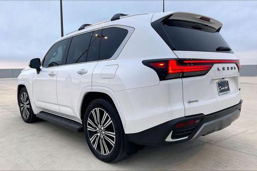 2025 Lexus LX 600 Luxury