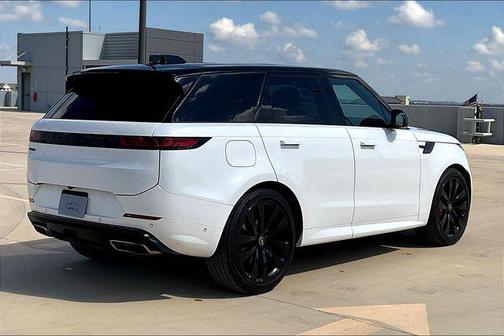 2024 Land Rover Range Rover Sport SE