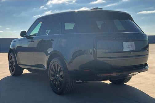 2025 Land Rover Range Rover P550e SE