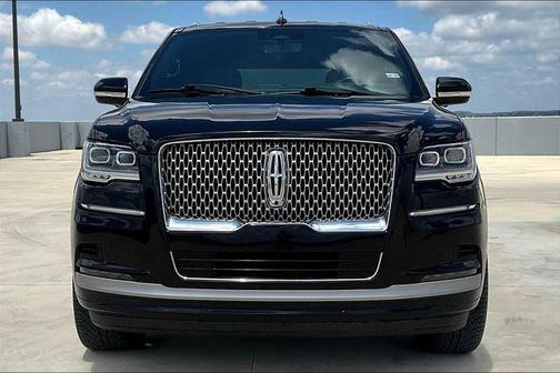 2022 Lincoln Navigator Standard