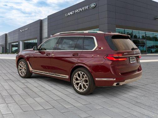 Red Metallic 2026 BMW X7 xDrive40i