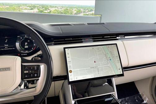 2025 Land Rover Range Rover P550e Autobiography