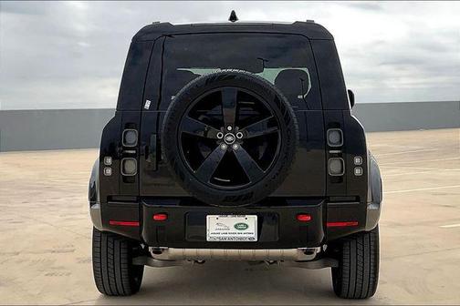 2025 Land Rover Defender 110 P400 X