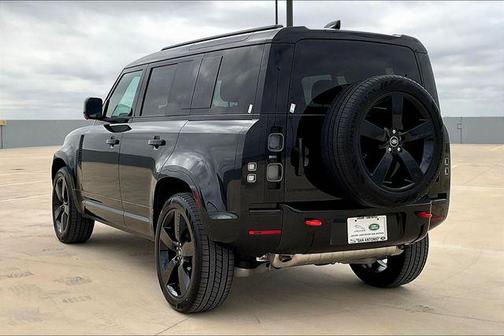 2025 Land Rover Defender 110 P400 X