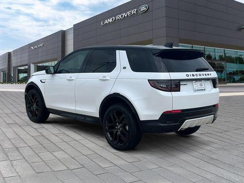 Pearl 2026 Land Rover Discovery Sport Landmark