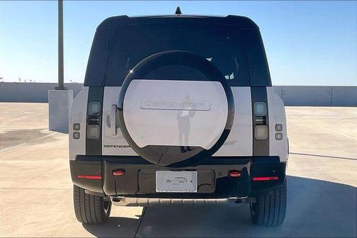 2026 Land Rover Defender P400 X