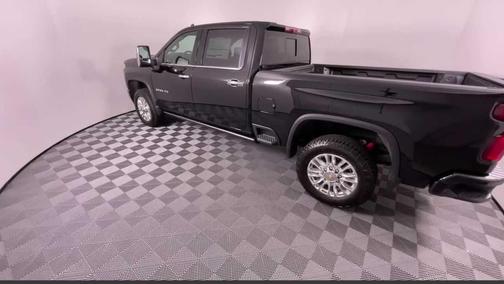 Mosaic Black Metallic 2022 Chevrolet Silverado 2500 High Country