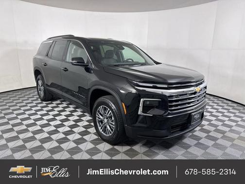 2025 Chevrolet Traverse LT