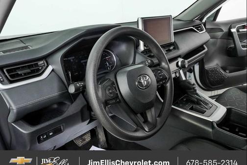 Ice Cap 2025 Toyota RAV4 XLE