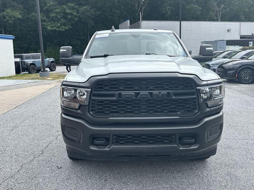2024 RAM 2500 Tradesman Crew Cab 4x4 8' Box