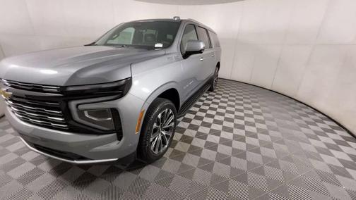 2025 Chevrolet Suburban 4WD High Country
