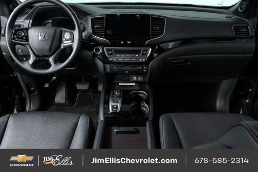 2022 Honda Pilot AWD Black Edition