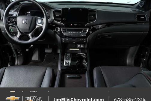 2022 Honda Pilot AWD Black Edition