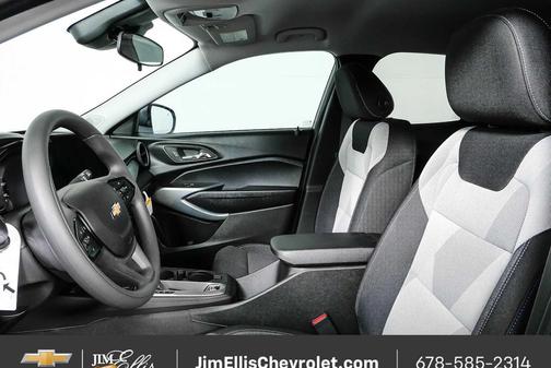 Sterling Gray Metallic 2026 Chevrolet Trax LS