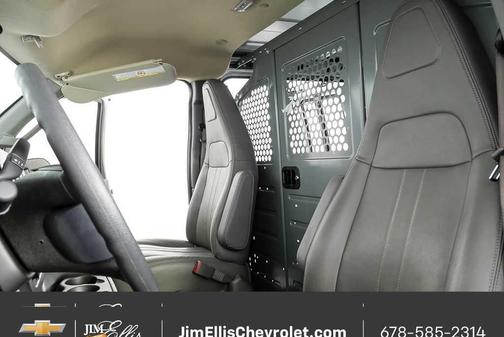 2025 Chevrolet Express 2500 RWD 2500 Regular Wheelbase WT