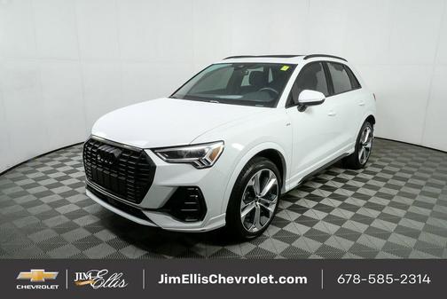 2022 Audi Q3 45 S line Premium Plus