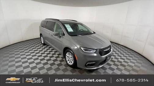 2022 Chrysler Pacifica Touring L
