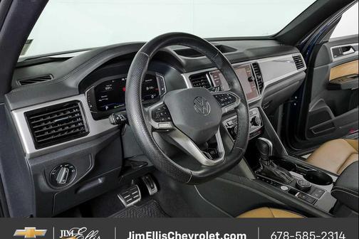 Tourmaline Blue Metallic 2022 Volkswagen Atlas Cross Sport 3.6L V6 SEL Premium R-Line
