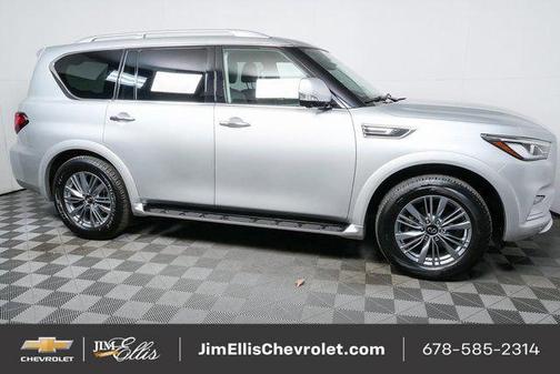 2022 INFINITI QX80 Luxe